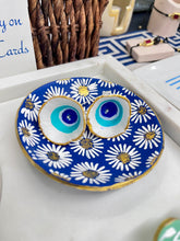 Load image into Gallery viewer, Jewelry Dish with Daisy Design (free USA shipping included)