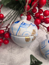 Load image into Gallery viewer, Wooden Ornament: Doodles Καλά Χριστούγεννα(free USA shipping included)
