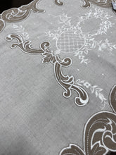 Load image into Gallery viewer, &quot;Theodosia&quot; Embroidered Runner
