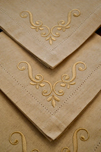 Embroidered Dinner Napkin (2 color choices)