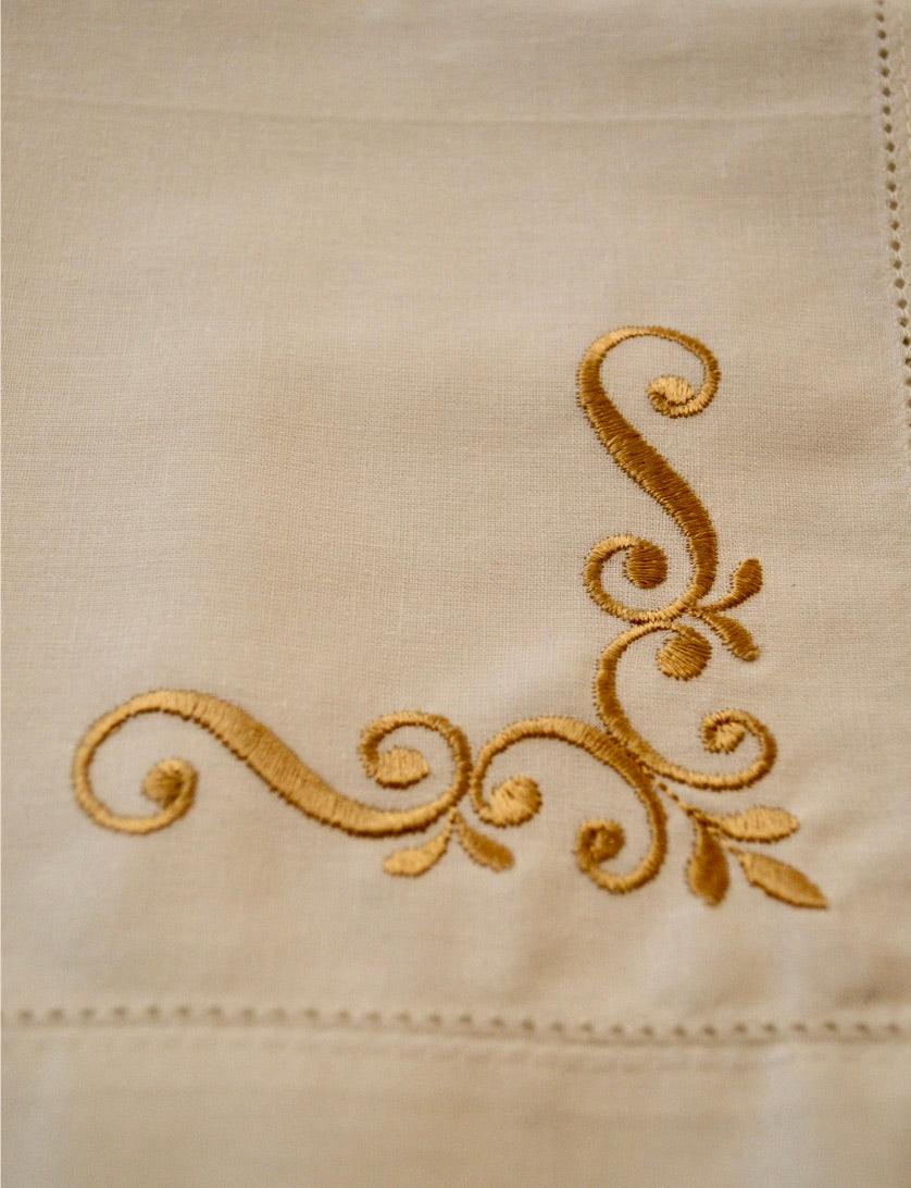 Embroidered Dinner Napkin (2 color choices)