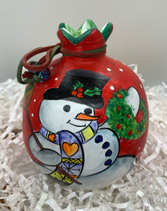 Ceramic Pomegranate Snowfriends Christmas Collection 2 sizes