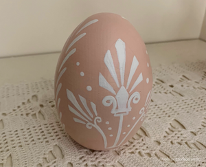 Beechwood Akrokerama Egg (sold individually; multiple design choices)
