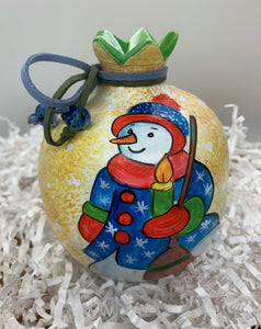 Ceramic Pomegranate Snowfriends Christmas Collection 2 sizes
