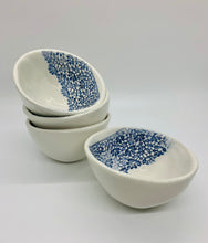 Load image into Gallery viewer, Small Lace Bowl
