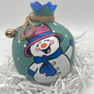 Ceramic Pomegranate Snowfriends Christmas Collection 2 sizes